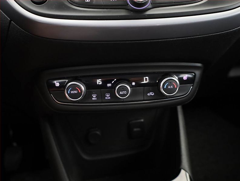 Opel Crossland X (2019) 1.2, ČR,1.maj, Tempomat - fotka 10 z 17