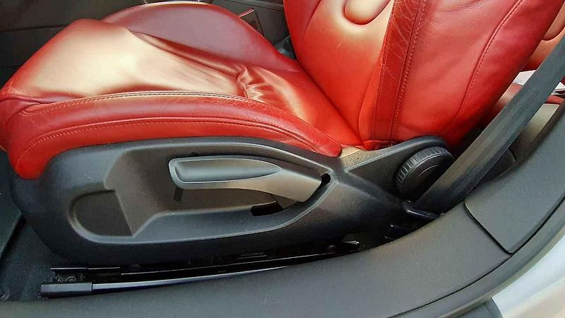 Audi TT vypadá hodně dravě, i když o naprostý supersport se nejedná.