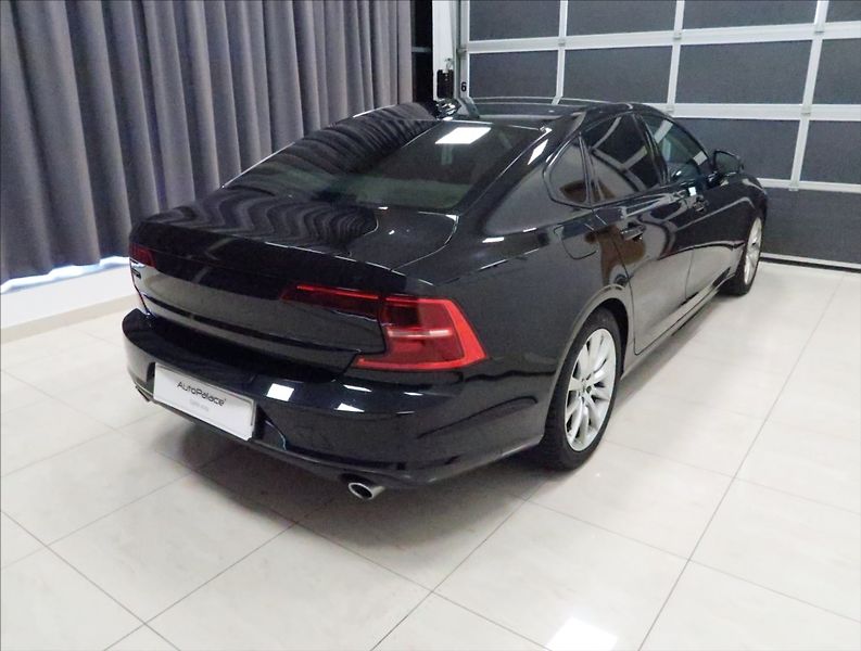 Volvo S90 2,0 D5 AWD INSCRIPTION - fotka 5 z 54