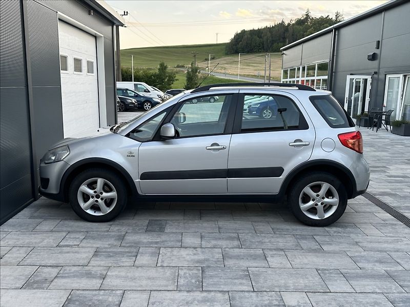 Suzuki SX4 1,9 DDiS 120PS  Outdoor Line 4 - fotka 11 z 47