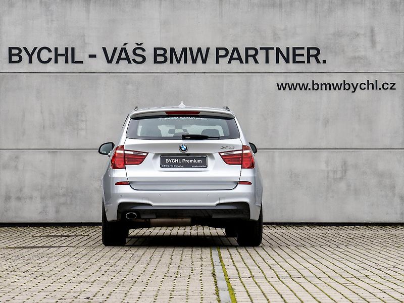 BMW X3 xDrive20d (F25) Model M Sport - fotka 6 z 31