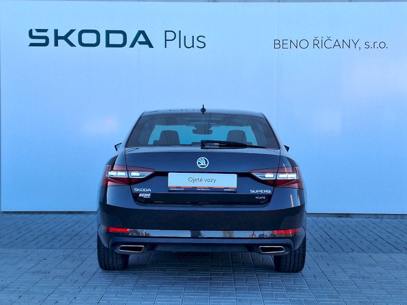 Škoda Superb (2017) L&K DSG 4x4 2,0TSi 206kW - fotka 13 z 35