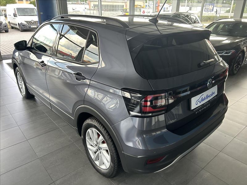 Volkswagen T-Cross 1,0   TSI,LIFE,2.MAJITEL - fotka 4 z 29