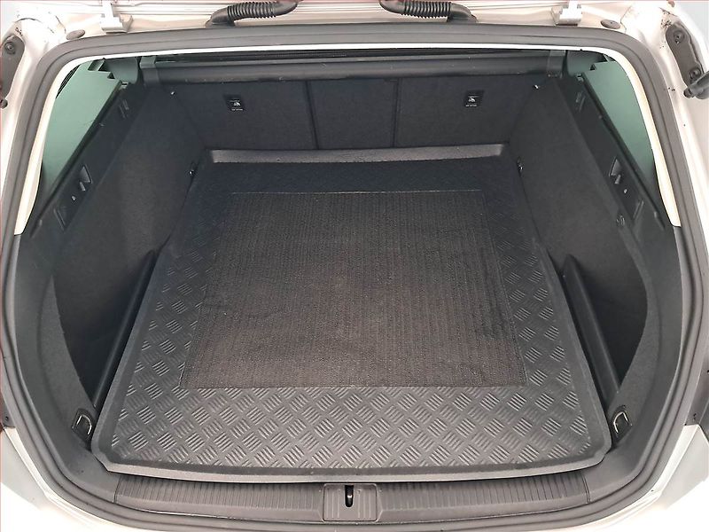 Volkswagen Passat (2015) Comfortline 2.0 TDI, Automat - fotka 14 z 20