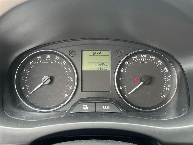 Škoda Roomster 1,2 TDi STYLE KLIMA ROZVODY - fotka 22 z 34