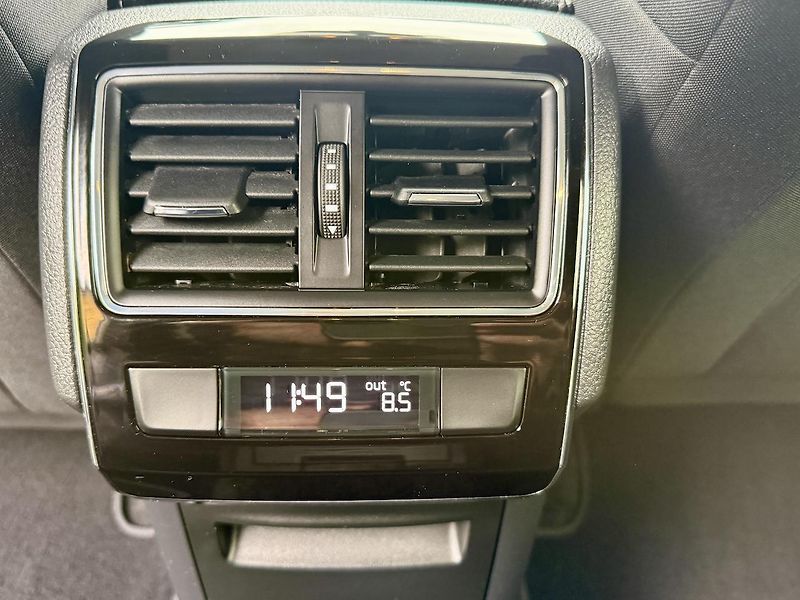 Škoda Superb (2020) 2.0TDi 110kW STYLE ČR TAŽNÉ - fotka 11 z 16