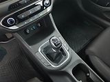 Hyundai i30 (2017) Trikolor 1.0 T-GDI, Serv.kniha - náhled 13