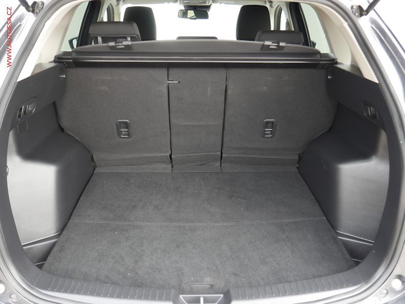 Mazda CX-5 (2016) 2.0i AWD, ČR, +ALU, zmk. - fotka 7 z 19