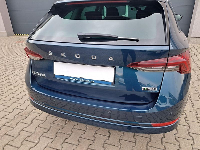 Škoda Octavia (2022) 1.0 TSI E-TEC DSG7, ZÁRUKA - fotka 11 z 33