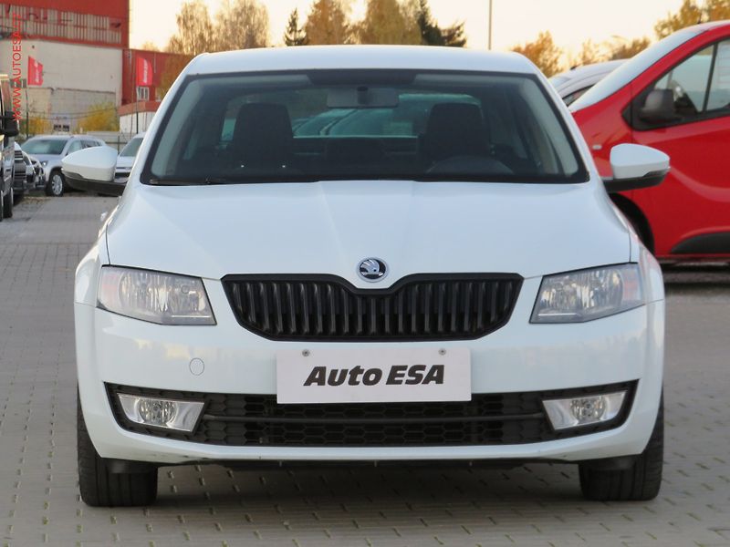 Škoda Octavia (2016) 1.6TDi, ČR, AC, výhřev sed - fotka 2 z 20