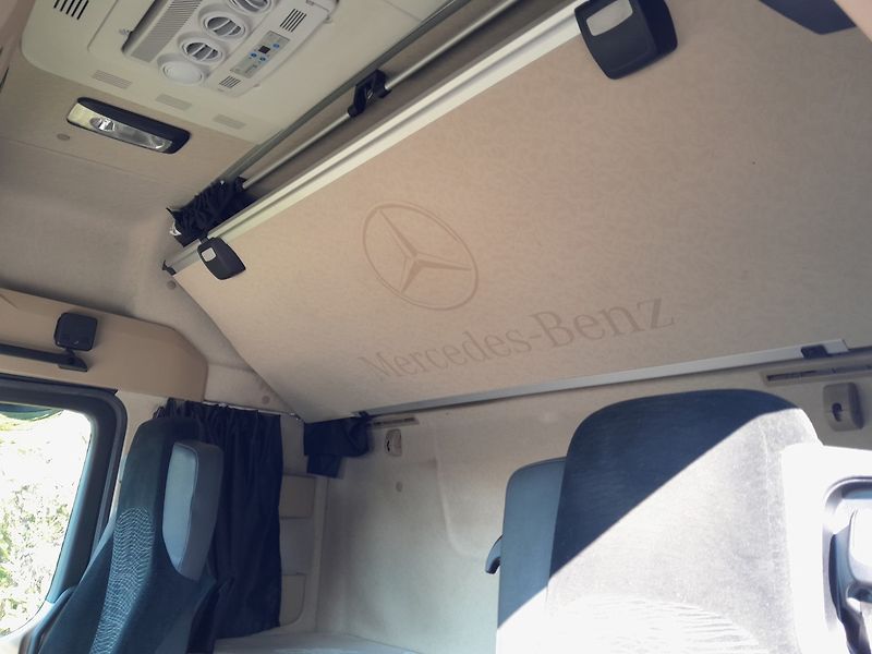 Mercedes-Benz Actros 1851 LowDeck / Mega - fotka 14 z 32