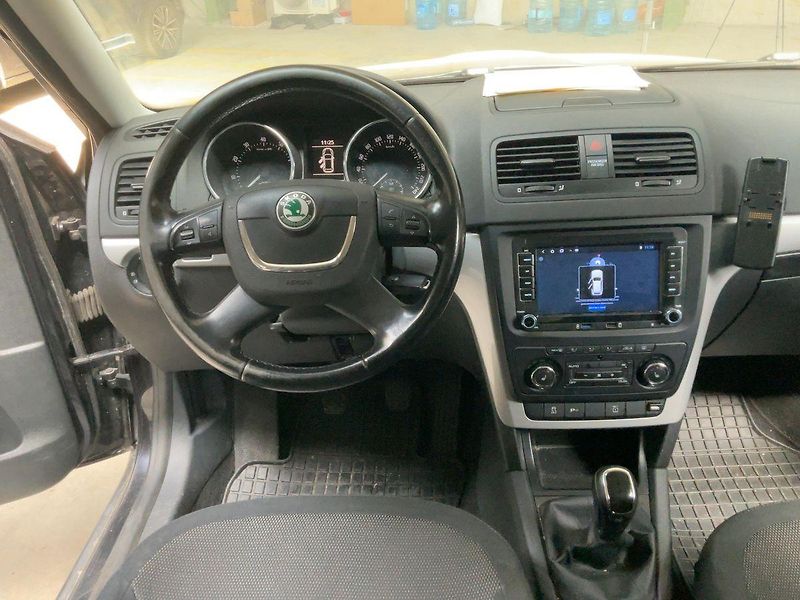 Škoda Yeti (2012) Skoda Yeti 1.4 TSI Ambition Pl - fotka 5 z 8