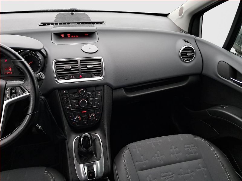 Opel Meriva (2014) Cosmo 1.4 Turbo, ČR,1.maj - fotka 8 z 16