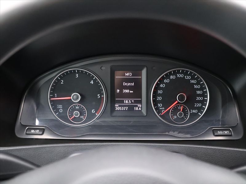 Volkswagen Multivan 2,0 TDI 103KW 7 Míst - fotka 14 z 27