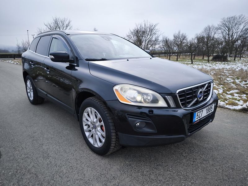 Volvo XC60 2,4 D 129kW 1 MAJITELKA - fotka 3 z 41