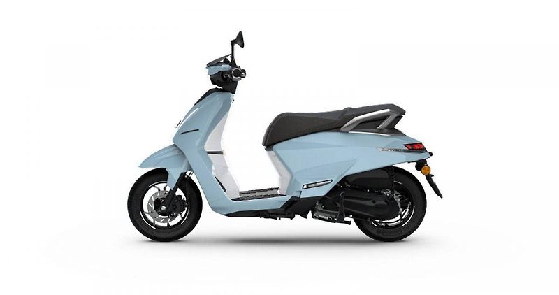 Peugeot Django 125 (2026) DJANGO 125I EVO ALLURE - fotka 4 z 8