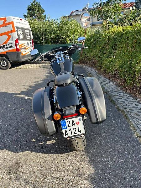 Harley-Davidson FLSB Softail Sport Glide (2021) - fotka 8 z 13