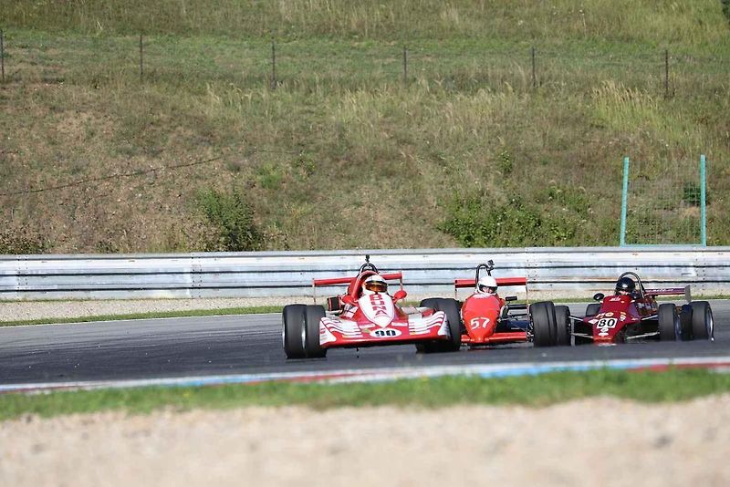 Druhý zářijový víkend patřil na Automotodromu Brno tradiční události Masaryk Racing Days.
