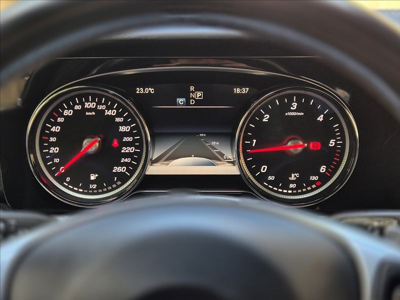 Mercedes-Benz Třídy E 220d*4M*AMG*head-up*webast - fotka 25 z 43