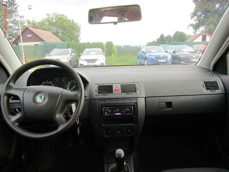 Škoda Fabia (2006) 1.2 HTP, 1.maj,ČR - fotka 8 z 16