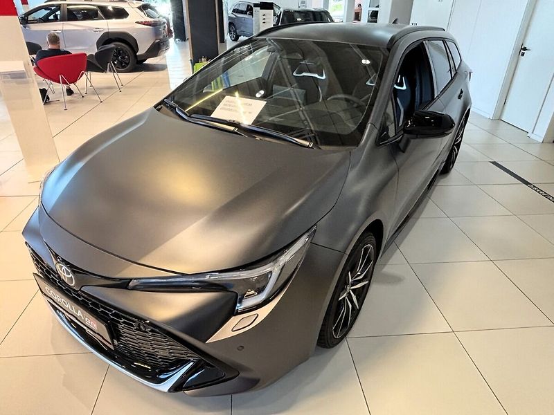 Toyota Corolla 2,0 TS GR Sport - fotka 3 z 9