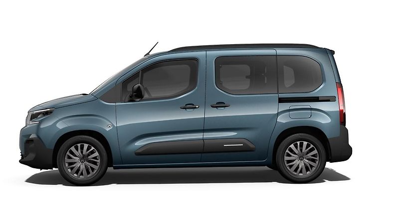 Citroën Berlingo (2026) PLUS PROFI Petrol 110k Man N1 - fotka 2 z 3