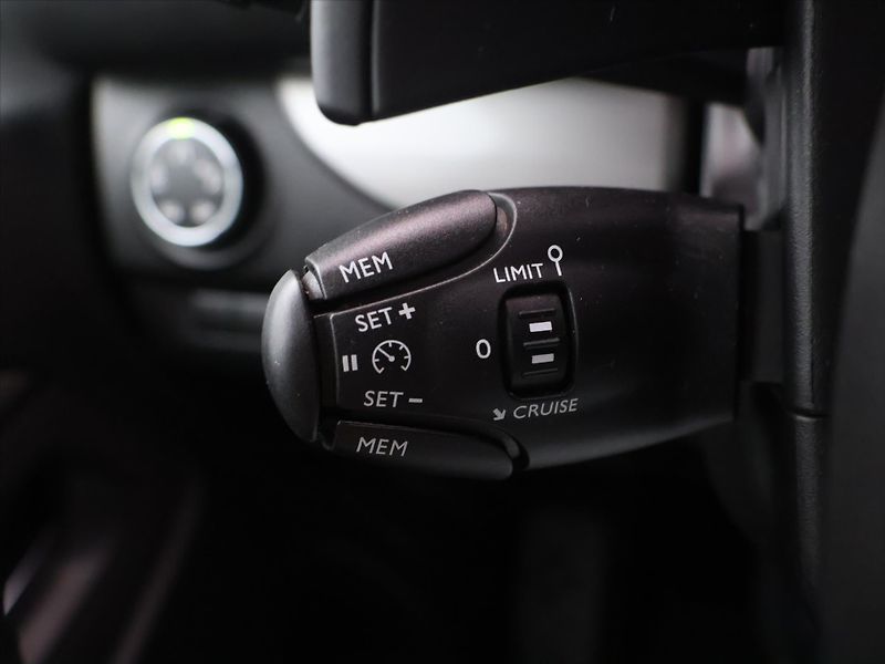 Citroën SpaceTourer 2,0 BlueHDi 130kW Aut. 8 míst - fotka 19 z 31