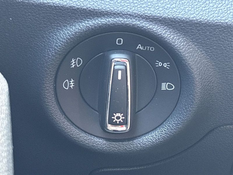Škoda Kamiq (2023) 1.0 TSI Style - fotka 15 z 28