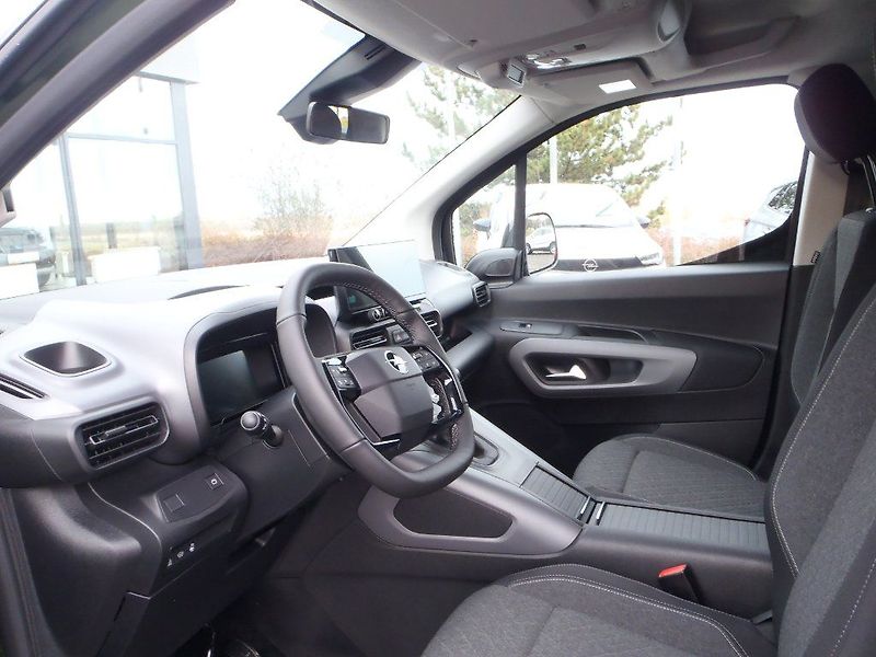 Opel Combo Life Elegance Plus 1.5 CDTI - fotka 9 z 29