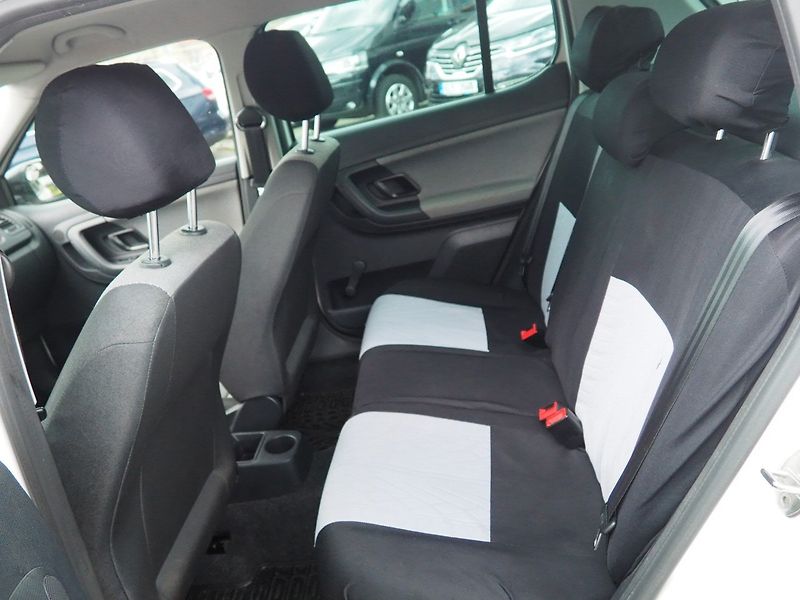 Škoda Fabia (2013) 1.4i - fotka 12 z 41