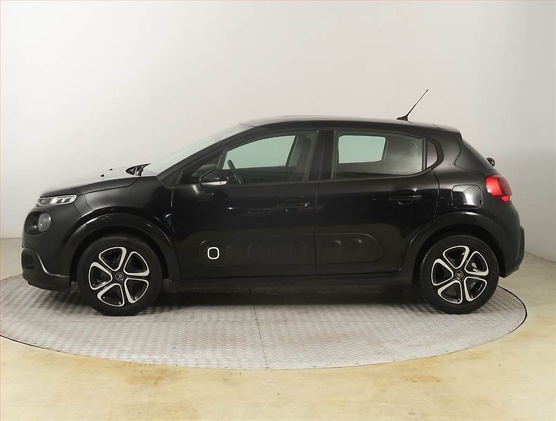 Citroën C3 (2019) 1.2 PureTech, ČR,1.maj - fotka 3 z 22