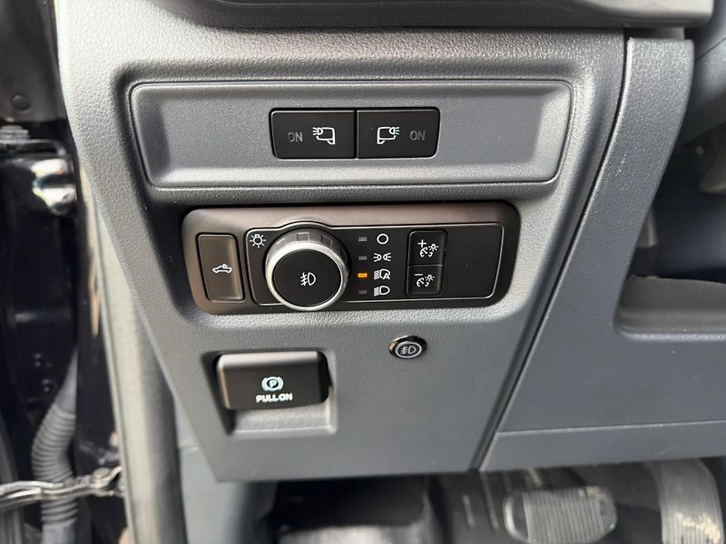 Ford F-150 (2022) +5.0+ROUGH COUNTRY+CERVINI+ - fotka 18 z 21