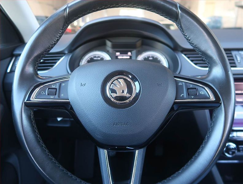 Škoda Octavia (2017) Style 1.6 TDI, Tempomat - fotka 15 z 18