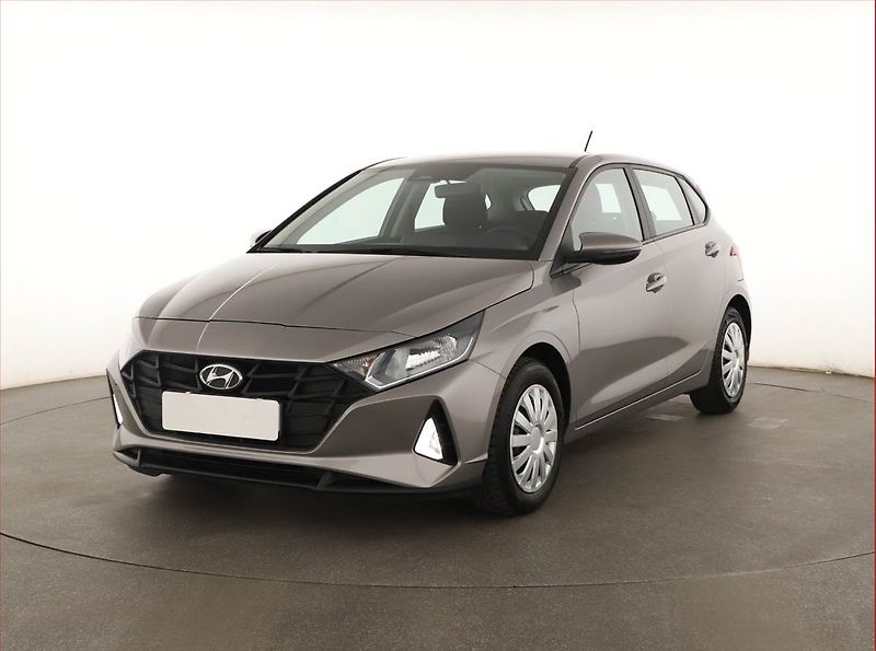 Hyundai i20 (2023) Comfort 1.2 MPI, ČR,1.maj - fotka 2 z 13