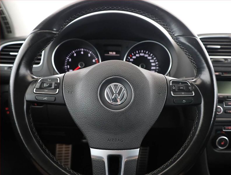 Volkswagen Golf (2012) 1.4 TSI, Serv.kniha, Tempomat - fotka 8 z 15