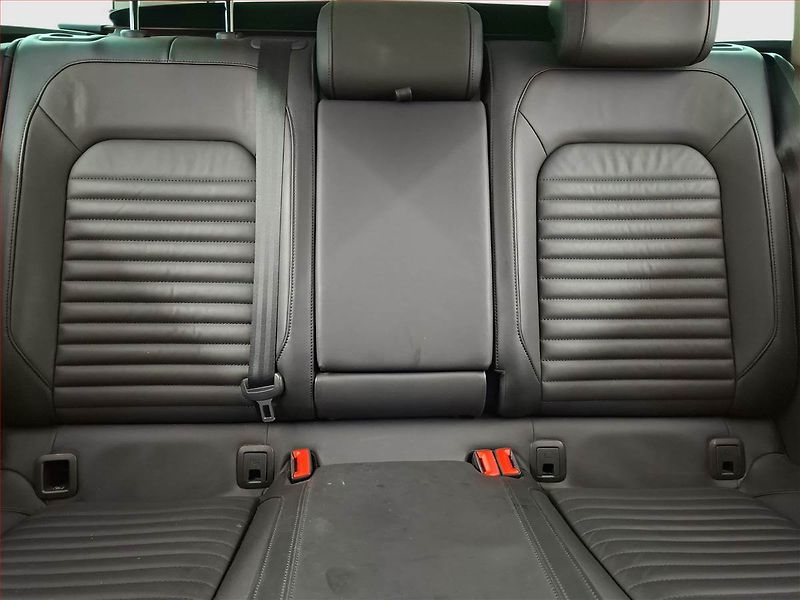 Volkswagen Passat (2017) 2.0 TDI, 4X4, Automat - fotka 10 z 17