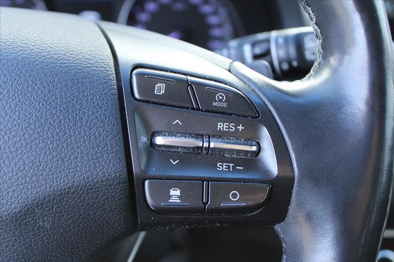 Hyundai i30 1.4 T-GDI ALL INCLUSIVE ČR - fotka 13 z 23