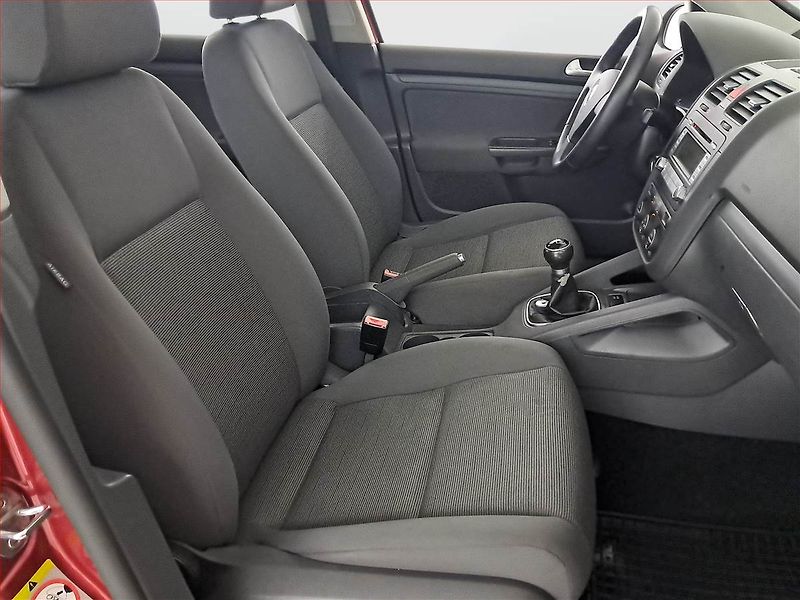 Volkswagen Golf (2007) 1.4 16V, po STK, jezdí výborně - fotka 9 z 17
