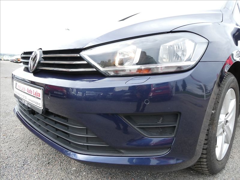 Volkswagen Golf Sportsvan 1,6 TDi 81kW 1.MAJITEL,servisk - fotka 4 z 53