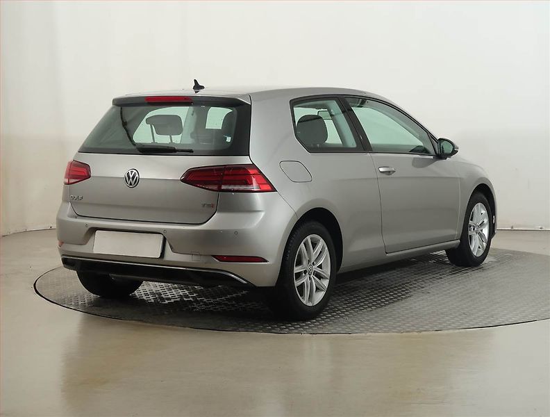 Volkswagen Golf (2017) 1.4 TSI, Navi, Tempomat - fotka 5 z 15
