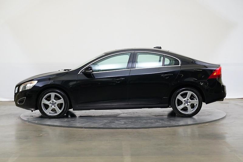 Volvo S60 - fotka 3 z 25