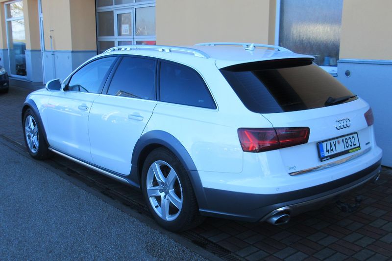 Audi A6 Allroad 3.0 TDI QUATTRO NAVI TAŽNÉ - fotka 2 z 29