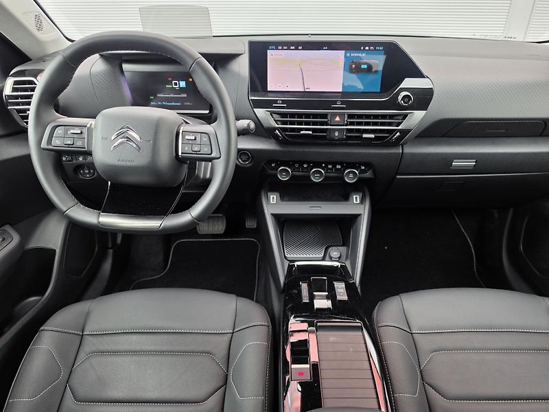 Citroën ë-C4 100kW 50kWh SHINE Panorama DPH - fotka 7 z 29
