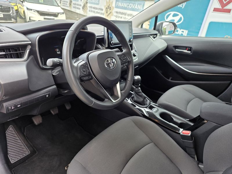 Toyota Corolla 1.6-NÍZKÉ KM-PRAVIDELNÝ SERVIS - fotka 20 z 26