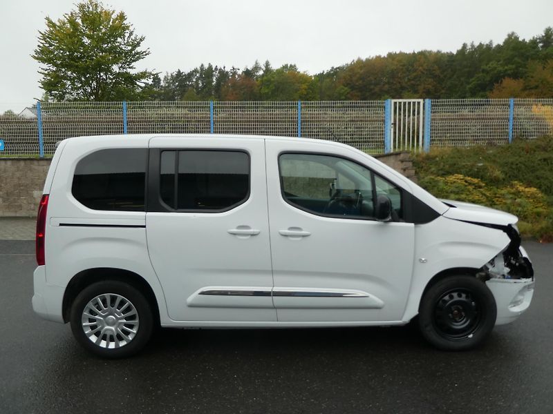 Toyota ProAce City VERSO 1,5D závěs - fotka 3 z 15