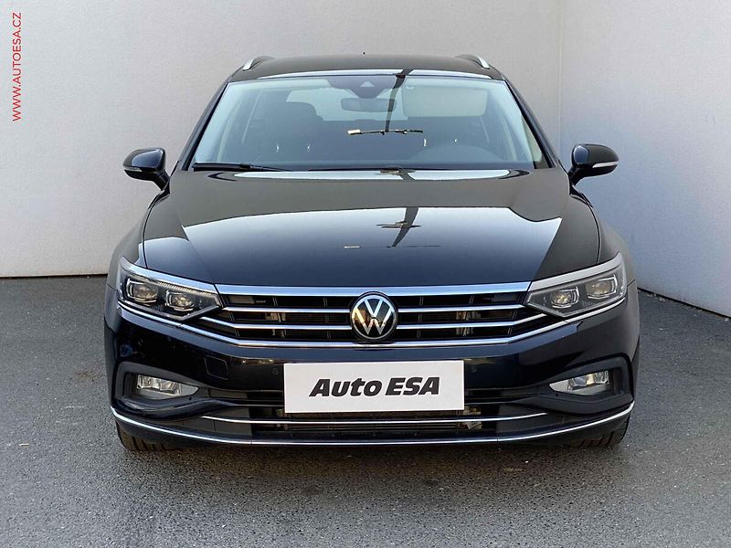 Volkswagen Passat (2023) 2.0 TDi, Elegance, DSG, TZ, - fotka 2 z 21