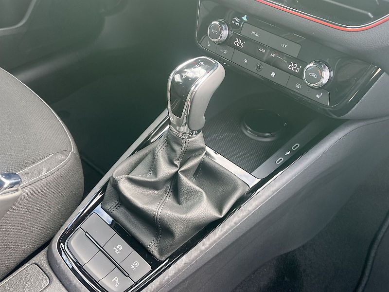 Škoda Kamiq (2026) 1.0 TSI 85 KW DSG Monte Carlo - fotka 17 z 27