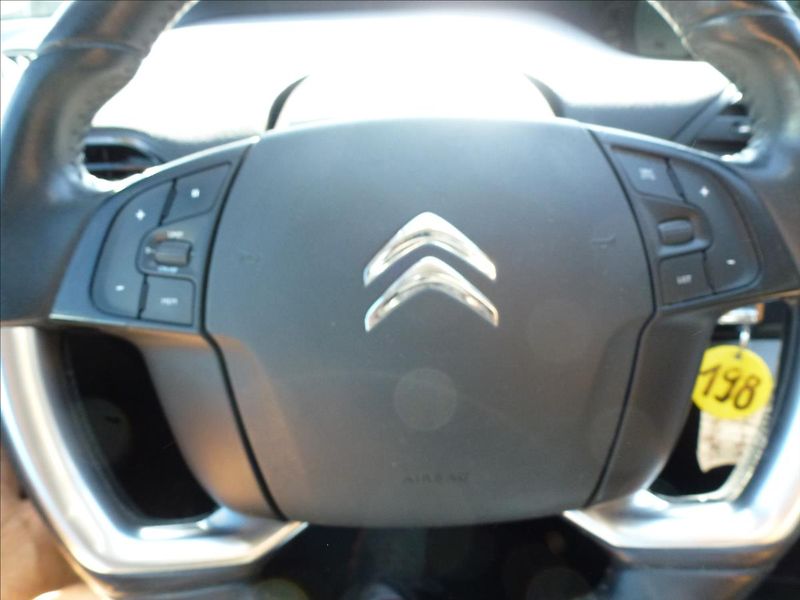Citroën C4 Picasso 1,2 PureTech 130 6MAN Turbo  S - fotka 33 z 46