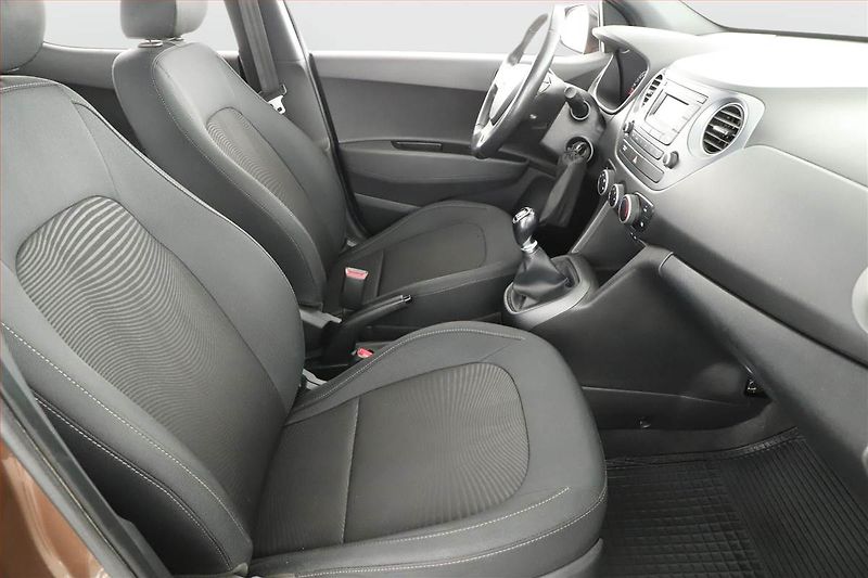 Hyundai i10 (2018) 1.0 - fotka 7 z 13