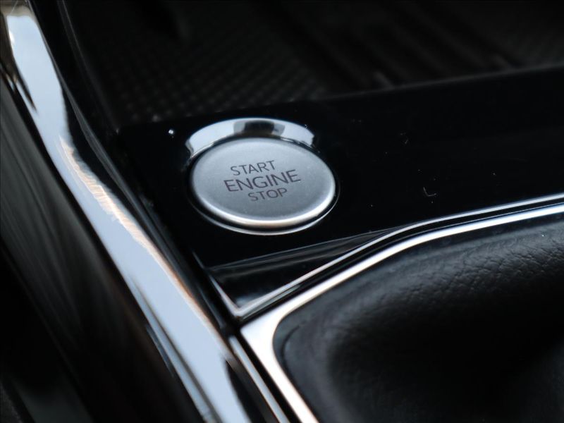 Volkswagen T-Cross 1,0 TSi Style LED Virtuál Kame - fotka 28 z 37